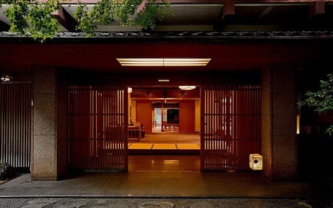 slide_lobby02