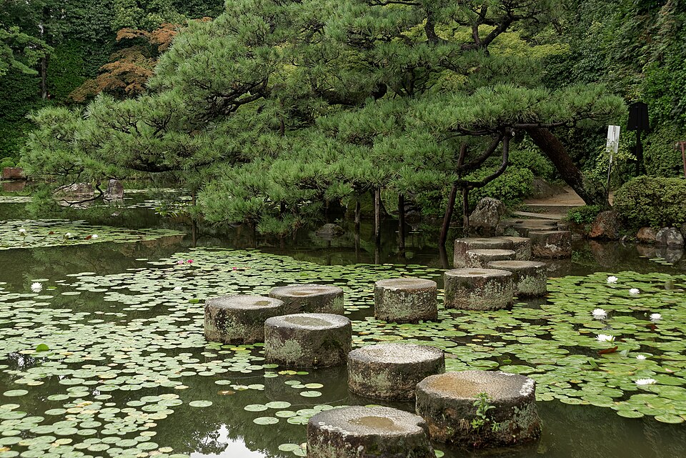明治時代の平安神宮創建当時の古写真、または内国勧業博覧会の様子