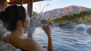 【日本酒×温泉】湯上がりの一杯が最高！酒蔵のある温泉地10選