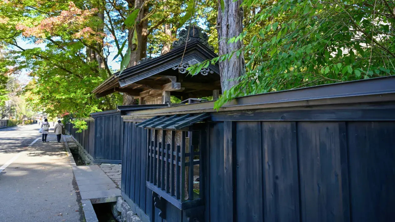 5-May-17-2025-03-37-47-1805-AM