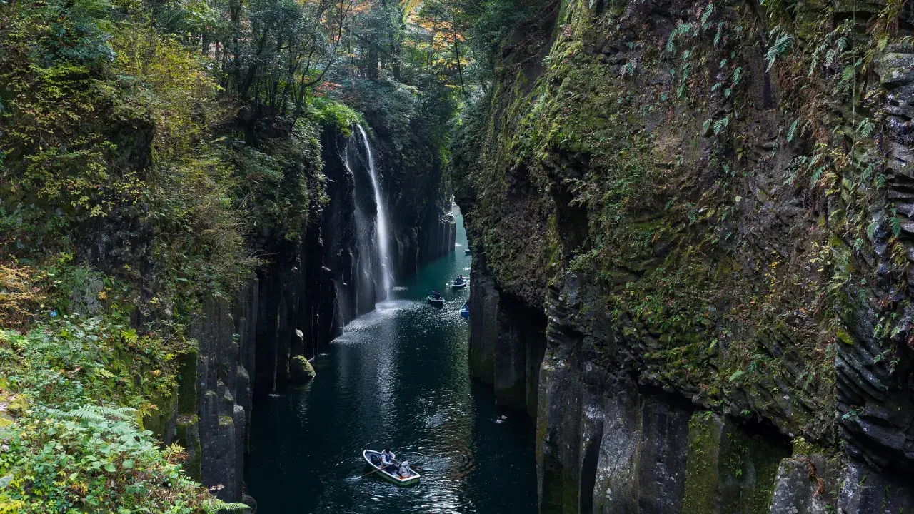 A Visitor’s Guide to Takachiho Gorge 2026: Things to Do & See