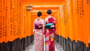 伏見稲荷大社について｜歴史やおすすめスポットを詳しく解説