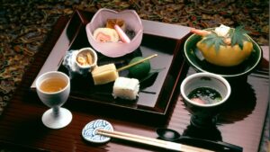 교토부의 엄선된 음식 3선 (꼭 먹어봐야 할 명물/향토 요리 등)